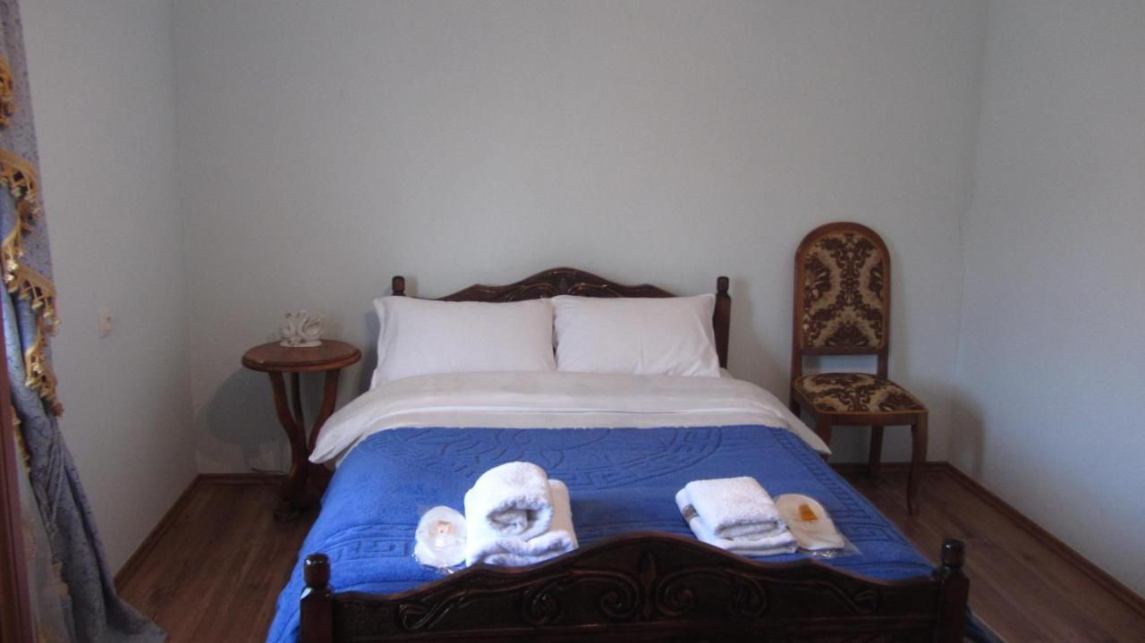 Blue Guest House Samtredia Dış mekan fotoğraf