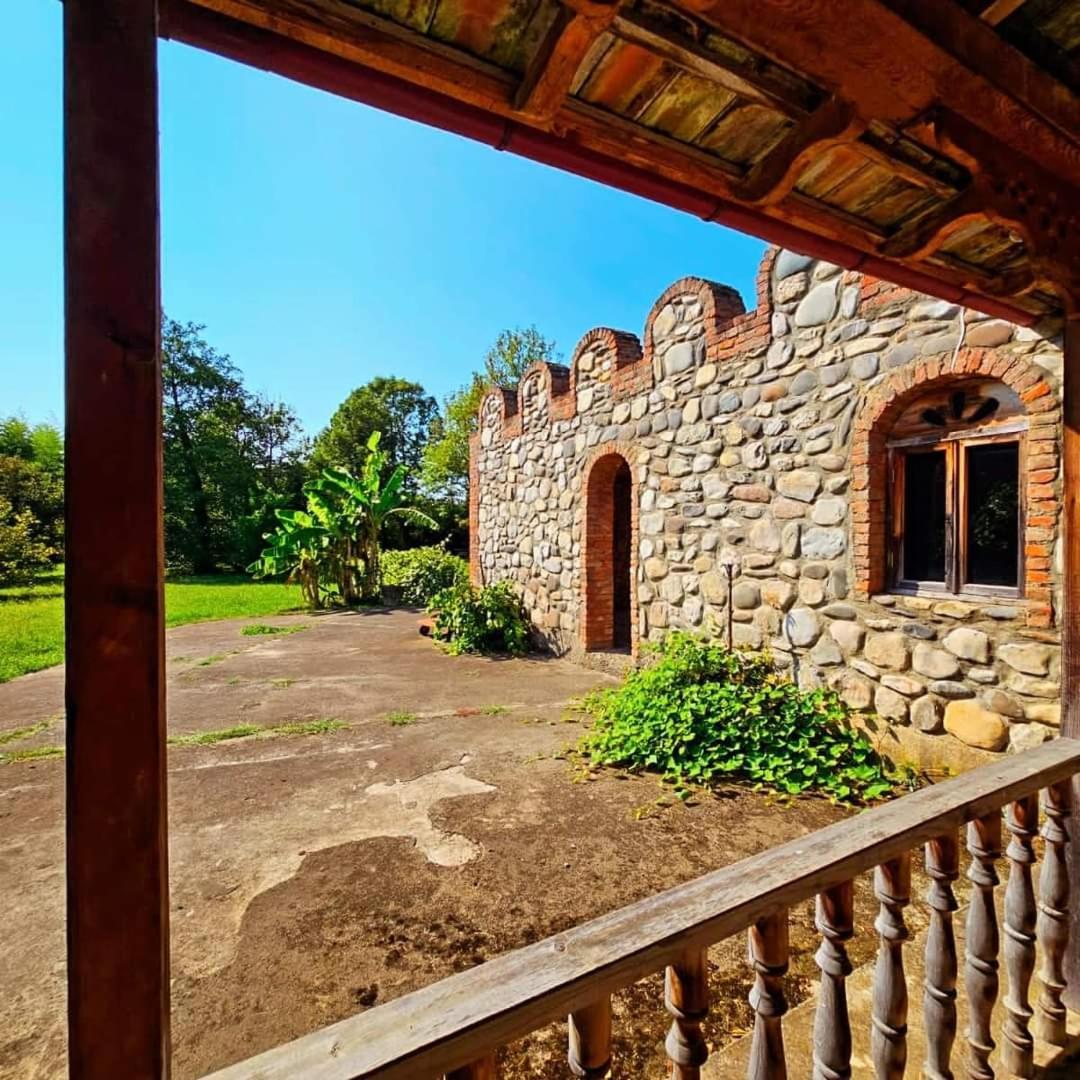 Blue Guest House Samtredia Dış mekan fotoğraf